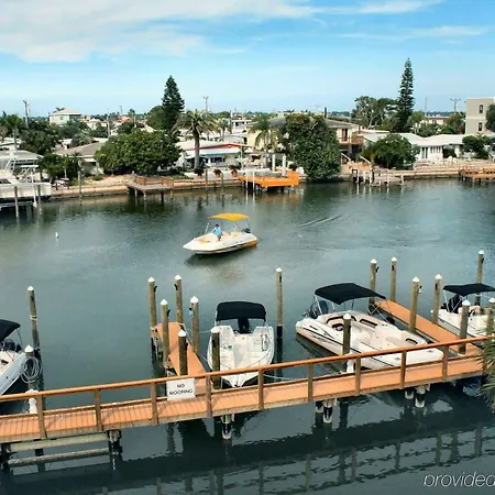 Treasure Island Hotel And Marina 